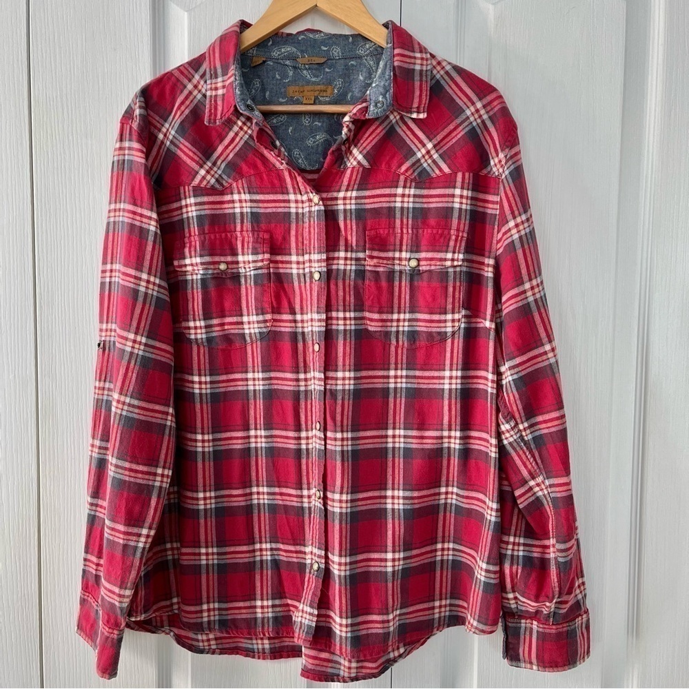 Jachs Girlfriend women’s plaid button down shirt. Size XXL